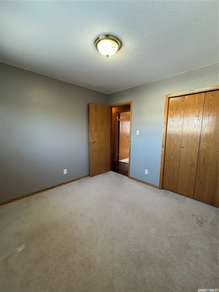 514 Macmillian Street Hudson Bay SK S0E 0Y0