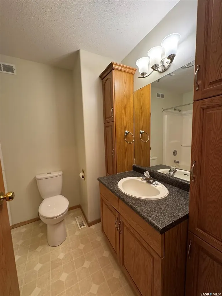 514 Macmillian Street Hudson Bay SK S0E 0Y0