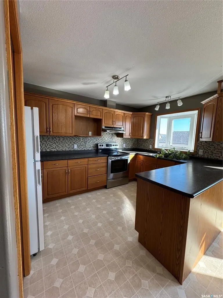 514 Macmillian Street Hudson Bay SK S0E 0Y0