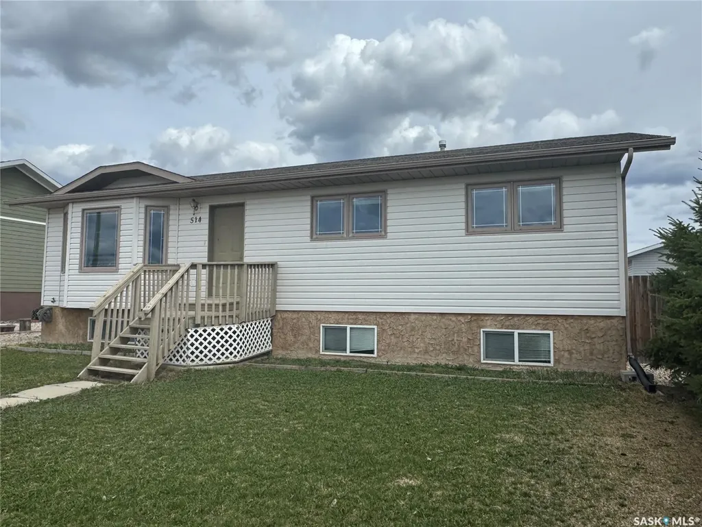 514 Macmillian Street Hudson Bay SK S0E 0Y0