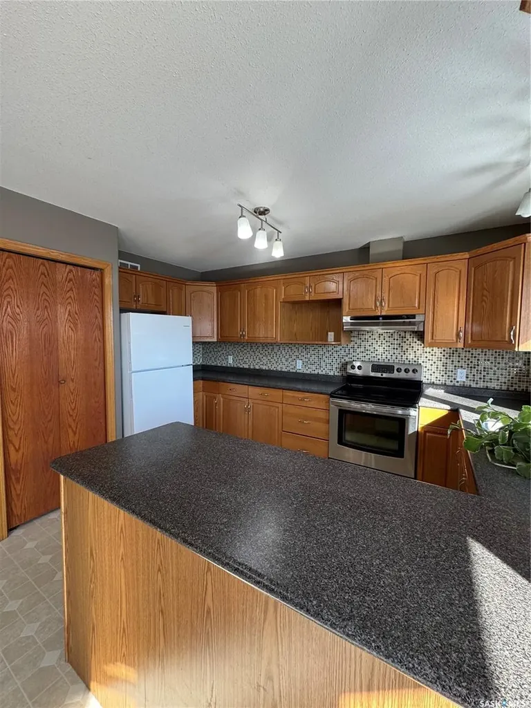 514 Macmillian Street Hudson Bay SK S0E 0Y0