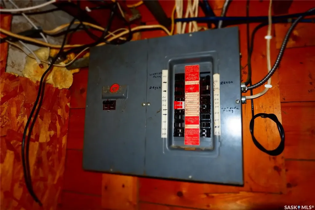 331 3rd Avenue W Assiniboia SK S0H 0B0