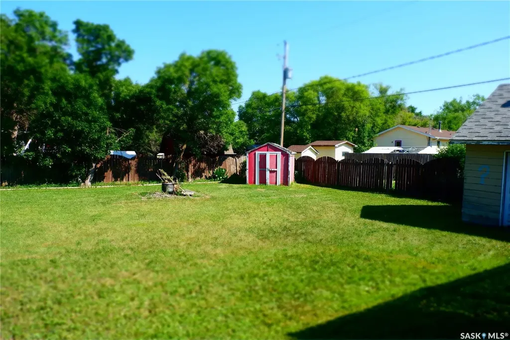 331 3rd Avenue W Assiniboia SK S0H 0B0