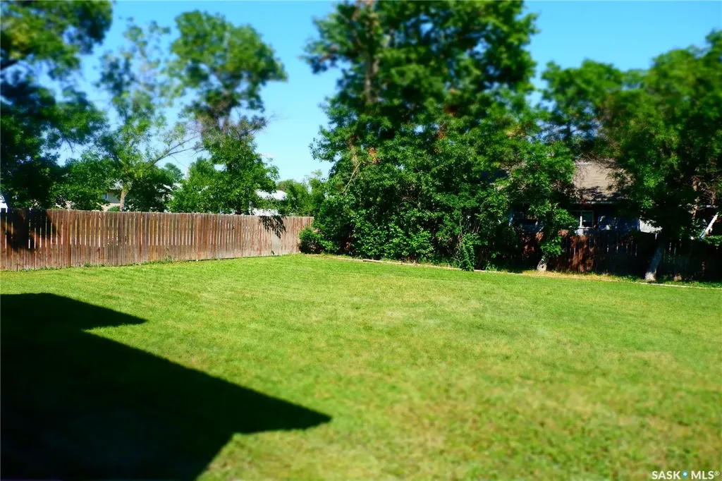 331 3rd Avenue W Assiniboia SK S0H 0B0