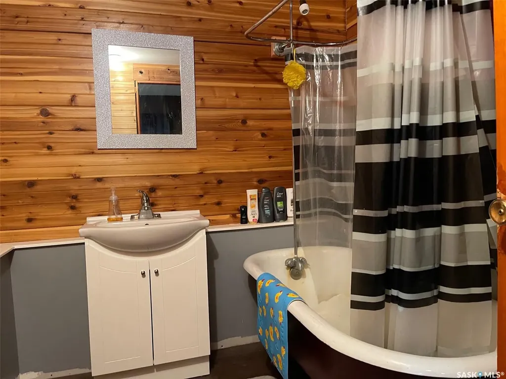 209 Pine Street Chitek Lake SK S0J 0L0