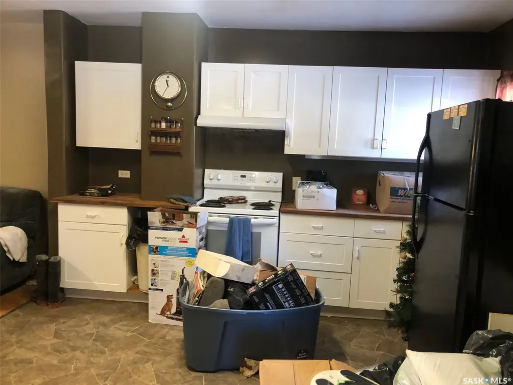 19 1st Avenue N Hyas SK S0A 1K0