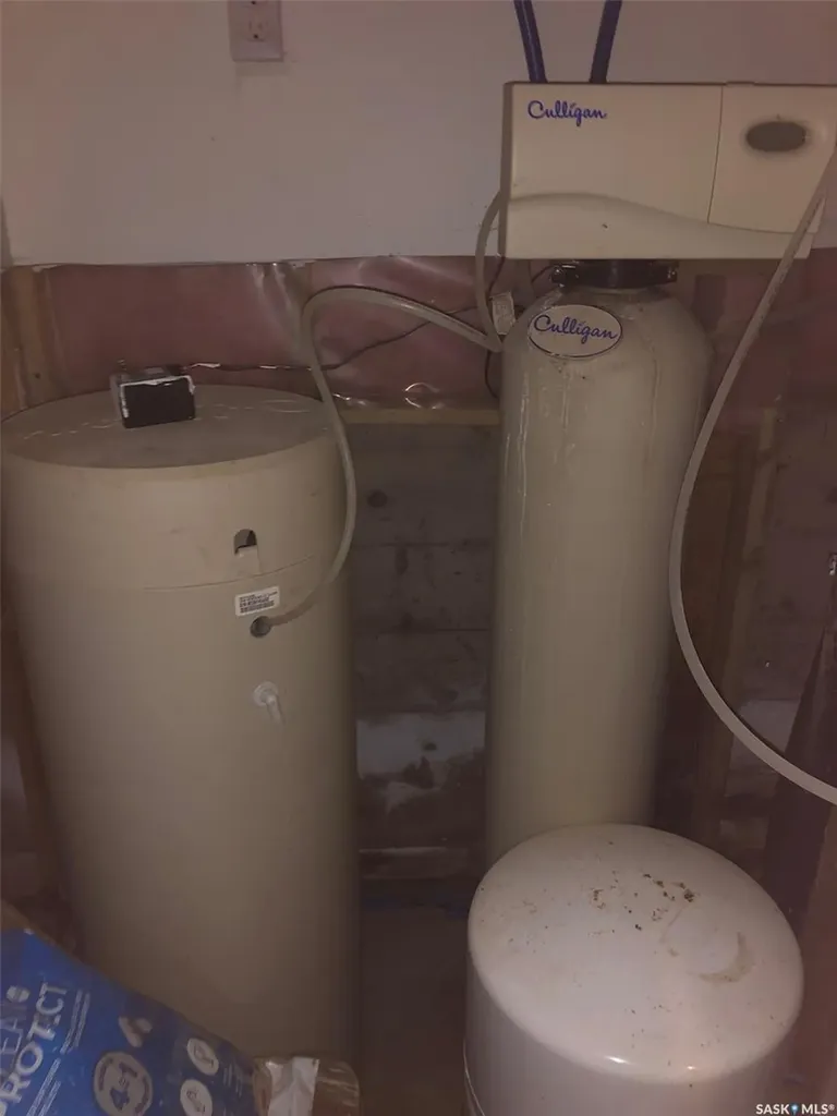 19 1st Avenue N Hyas SK S0A 1K0