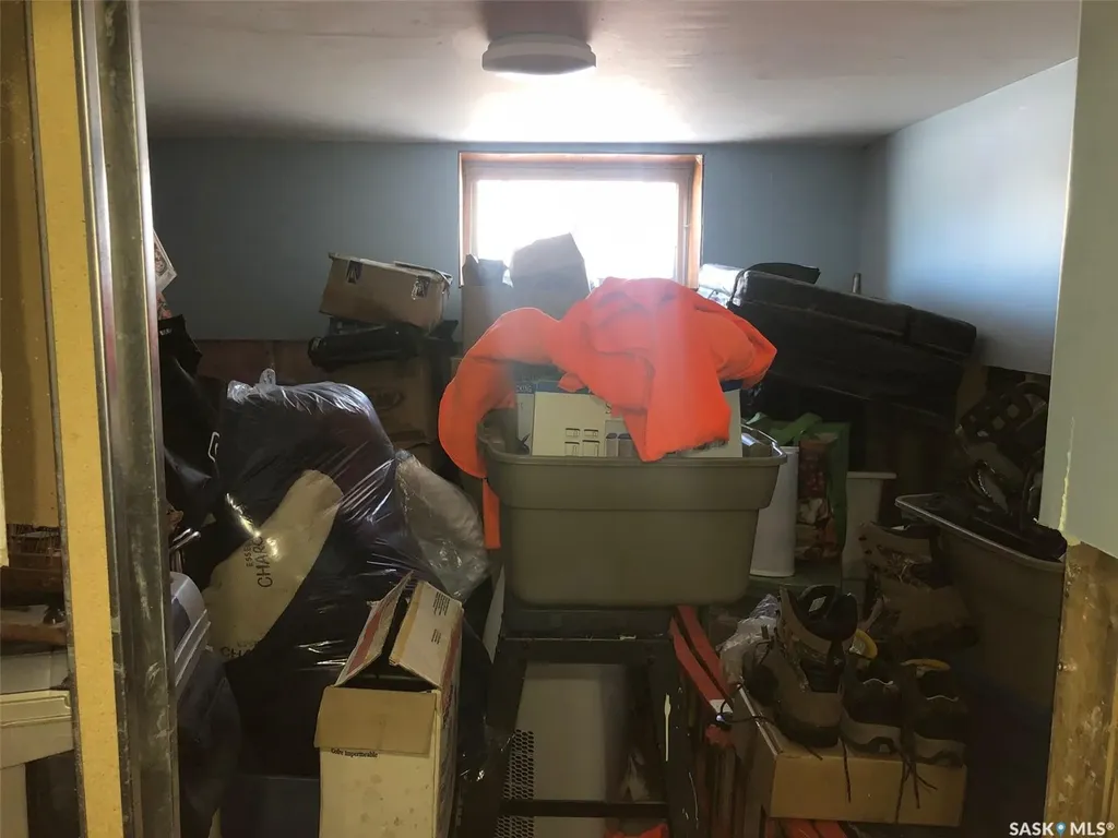 19 1st Avenue N Hyas SK S0A 1K0