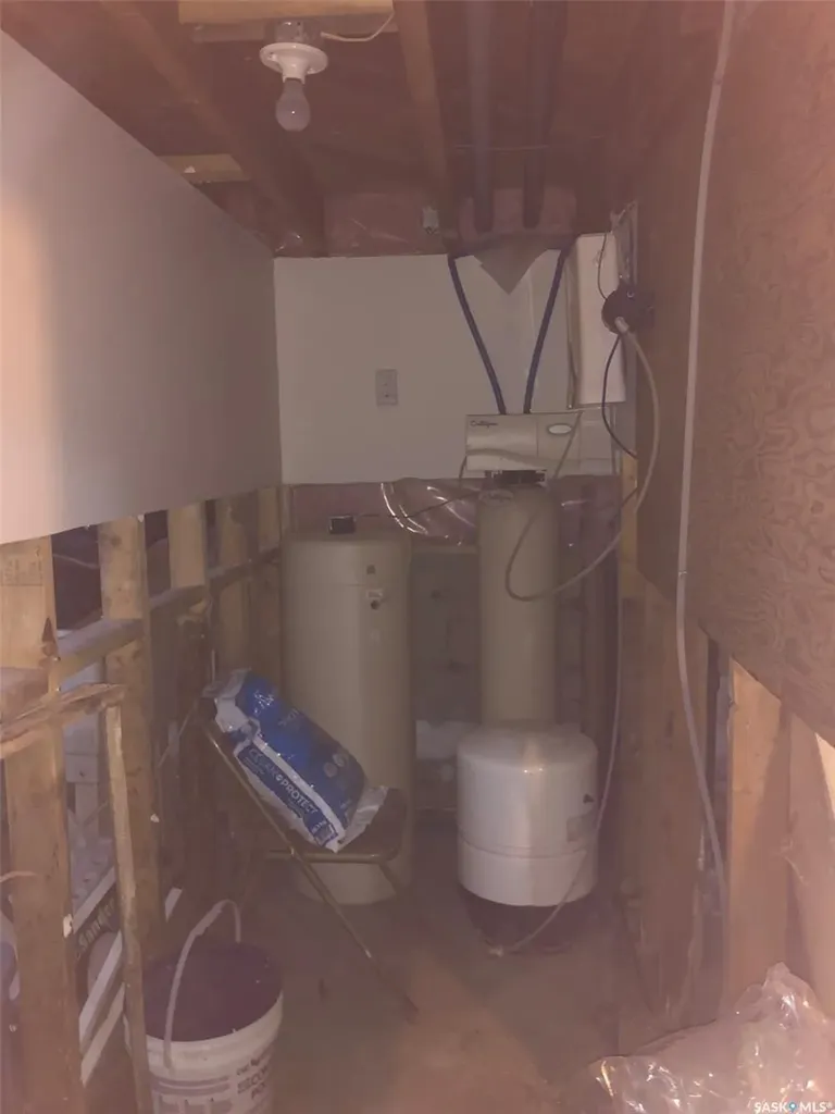 19 1st Avenue N Hyas SK S0A 1K0