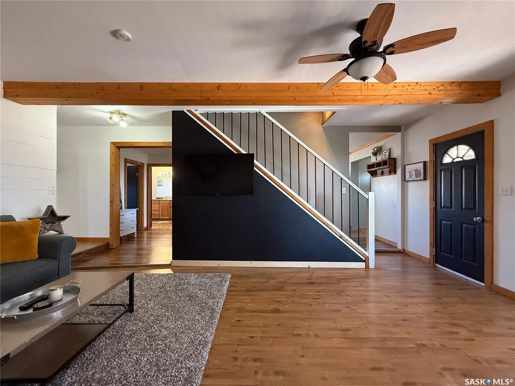 103 1st Street E Frontier SK S0N 0W0