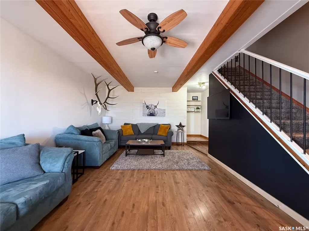 103 1st Street E Frontier SK S0N 0W0