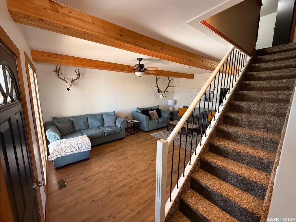 103 1st Street E Frontier SK S0N 0W0