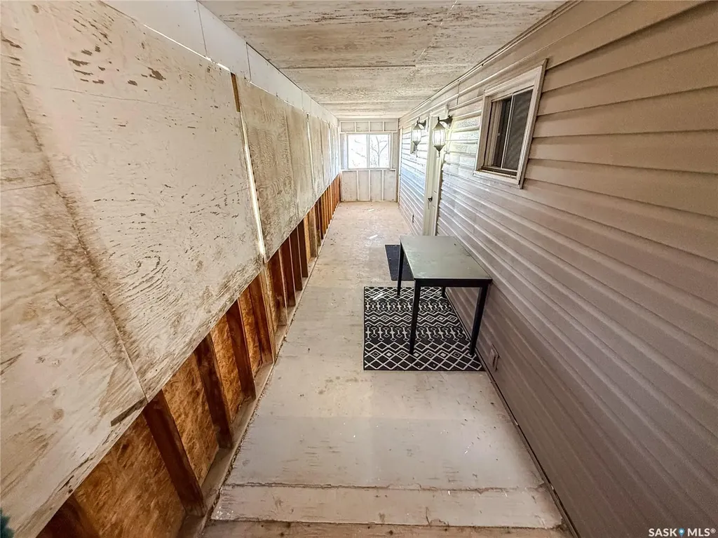 103 1st Street E Frontier SK S0N 0W0