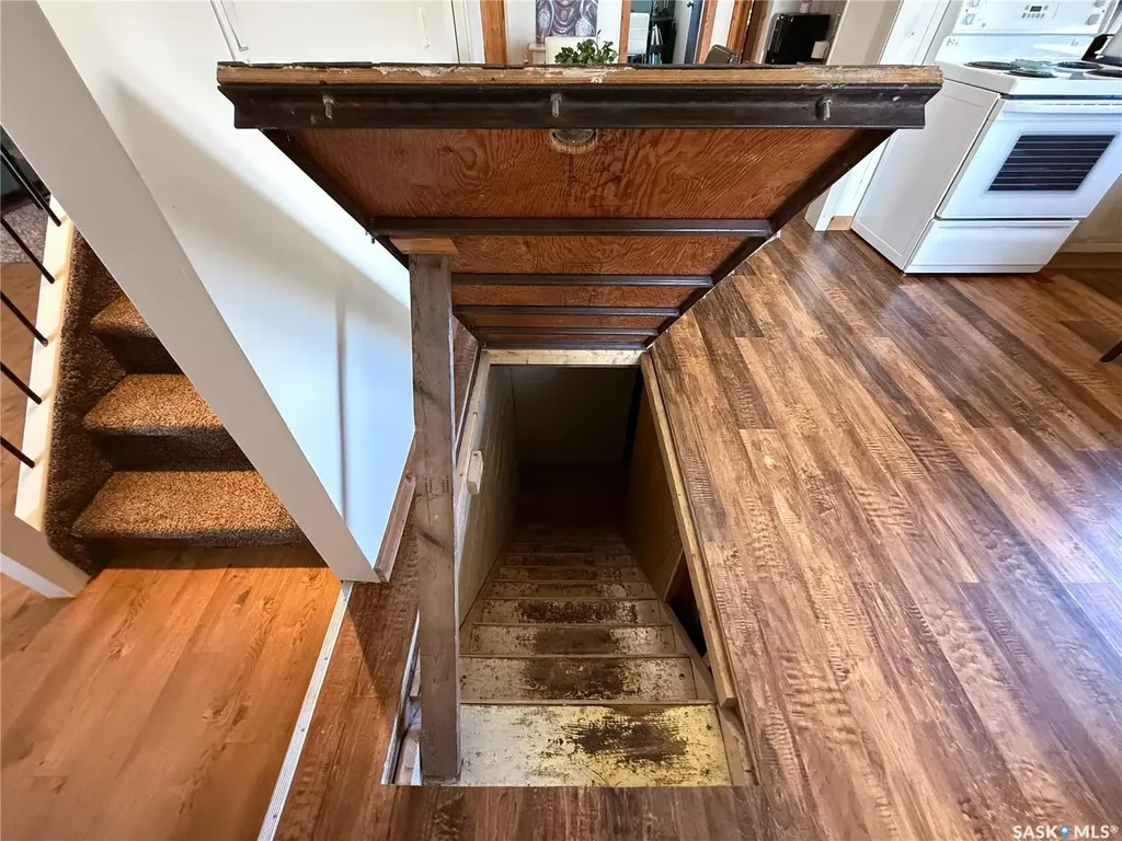 103 1st Street E Frontier SK S0N 0W0