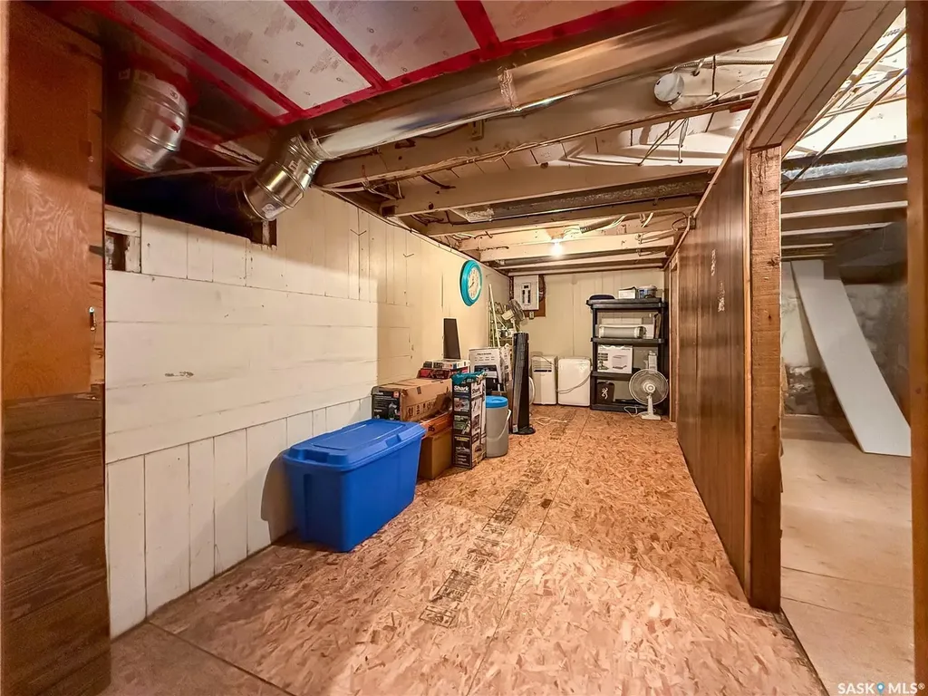 103 1st Street E Frontier SK S0N 0W0