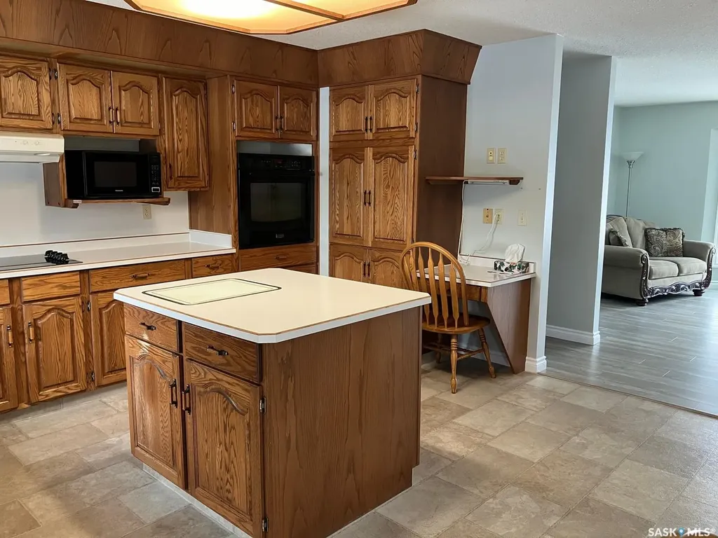 402 4th Street W Carrot River SK S0E 0L0