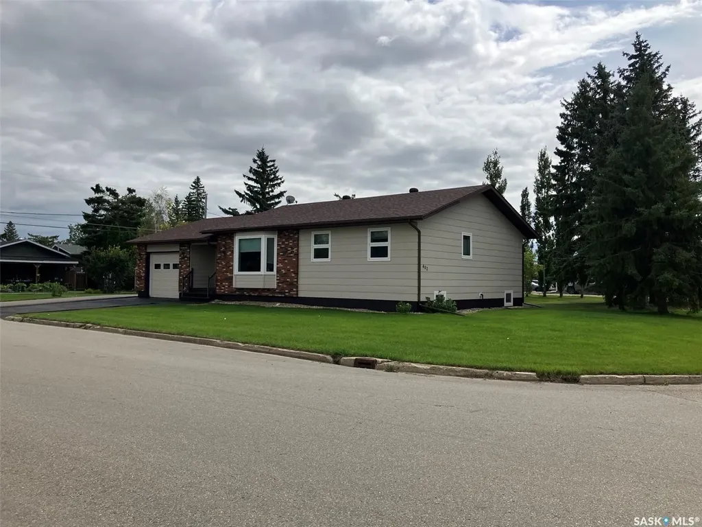 402 4th Street W Carrot River SK S0E 0L0