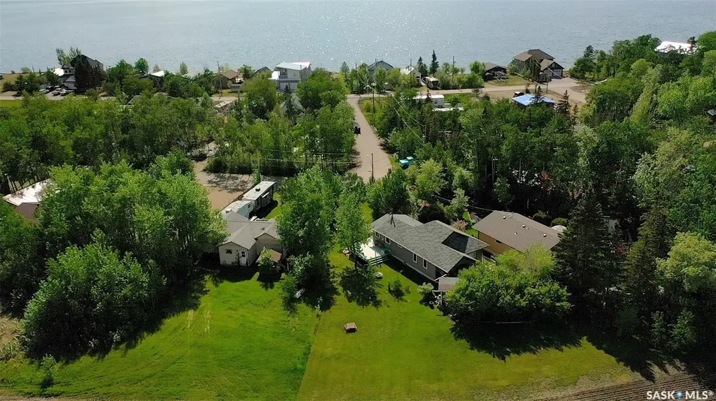 15 Kim Dawn Crescent Fishing Lake SK S0A 1Y0