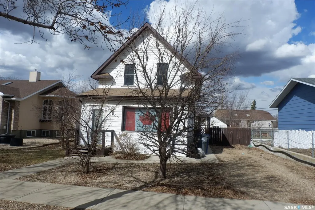 405 4th Avenue E Assiniboia SK S0H 0B0