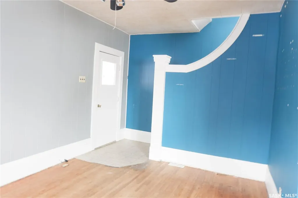 405 4th Avenue E Assiniboia SK S0H 0B0