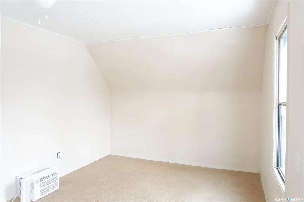 405 4th Avenue E Assiniboia SK S0H 0B0