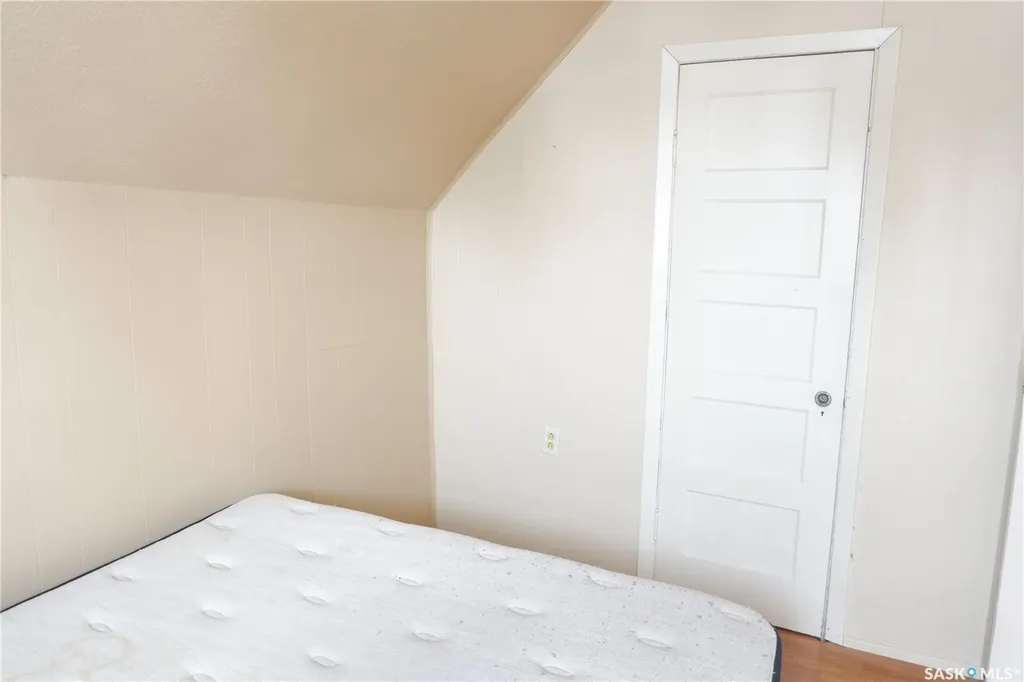 405 4th Avenue E Assiniboia SK S0H 0B0