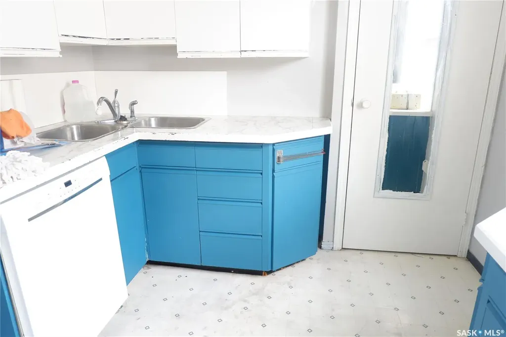 405 4th Avenue E Assiniboia SK S0H 0B0