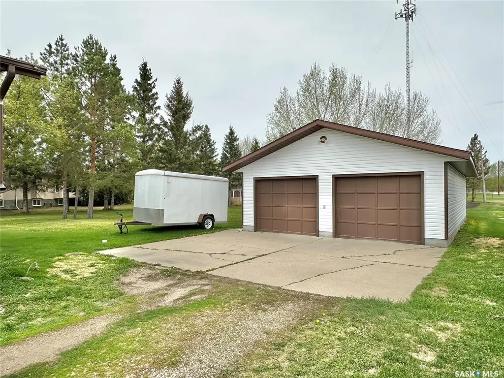 440 1st Avenue W Canwood SK S0J 0K0