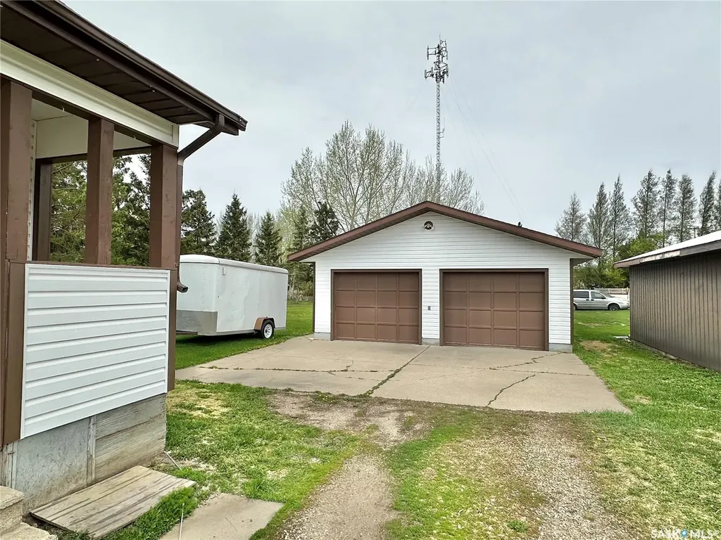 440 1st Avenue W Canwood SK S0J 0K0