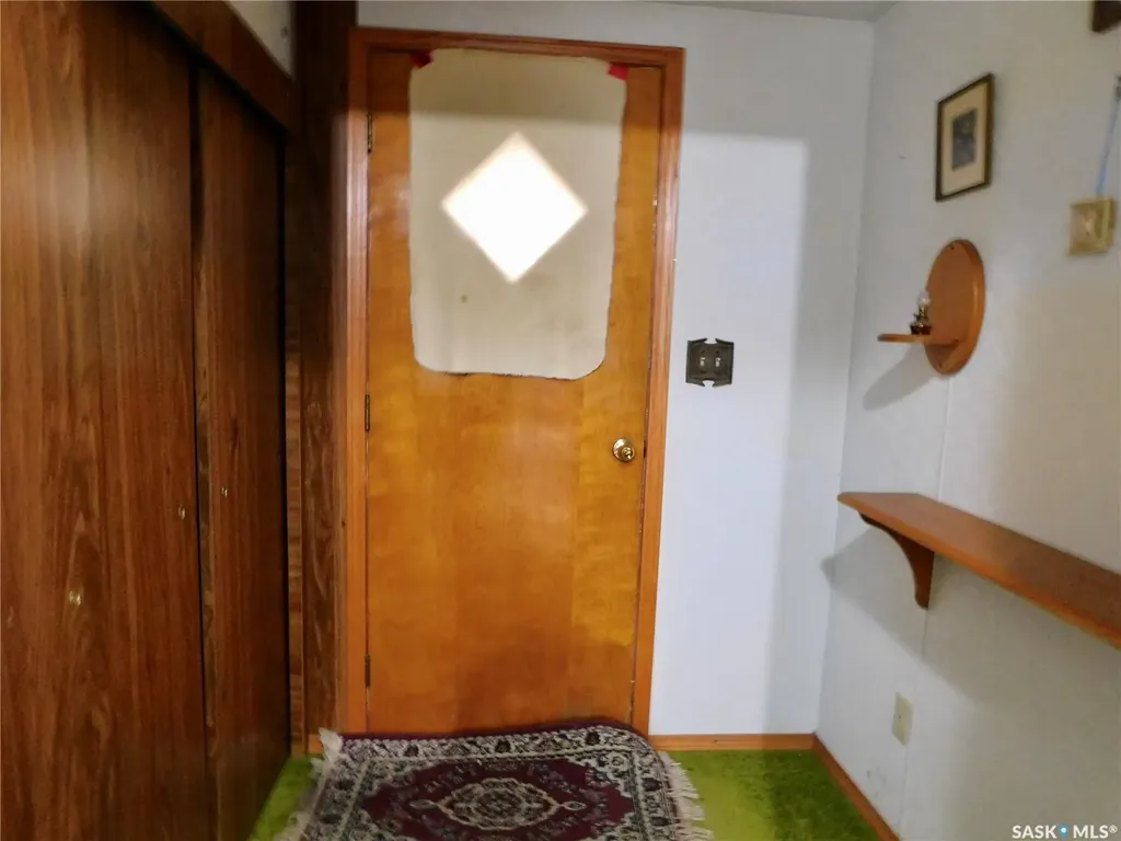 517 3rd Avenue E Assiniboia SK S0H 0B0