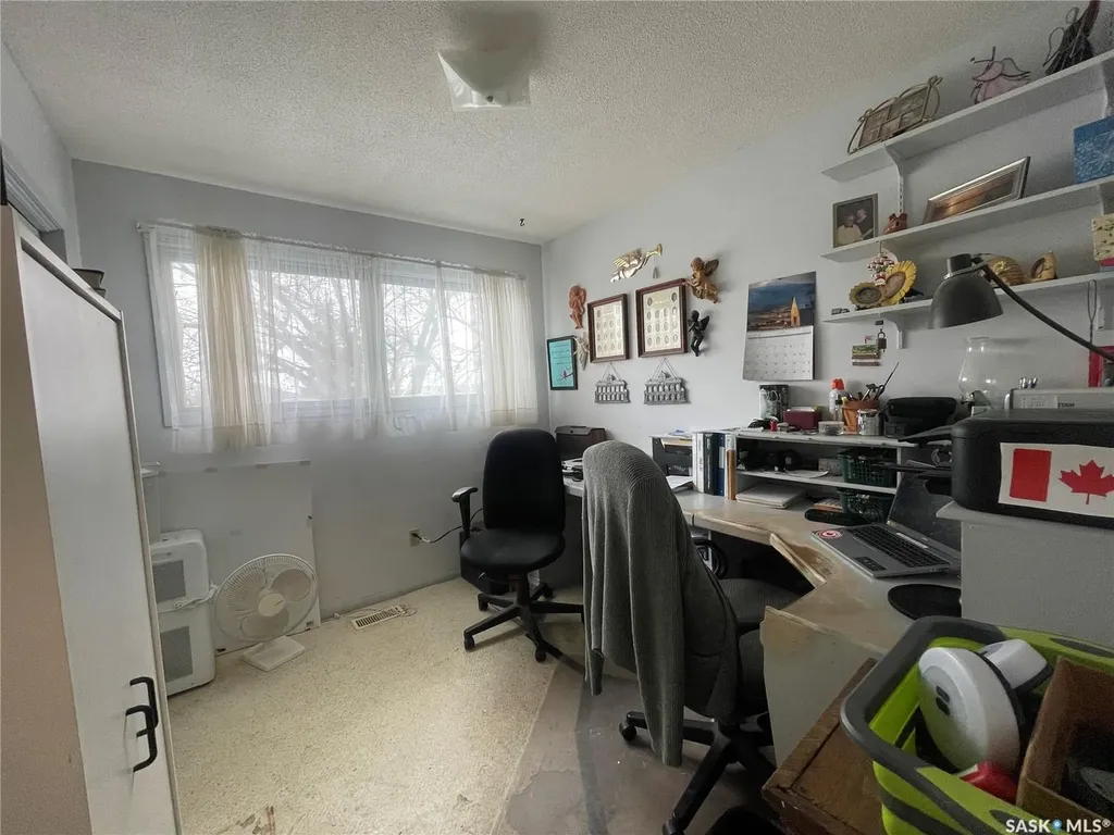 1001 2nd Street W Kindersley SK S0L 1S0