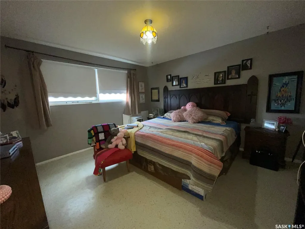 1001 2nd Street W Kindersley SK S0L 1S0