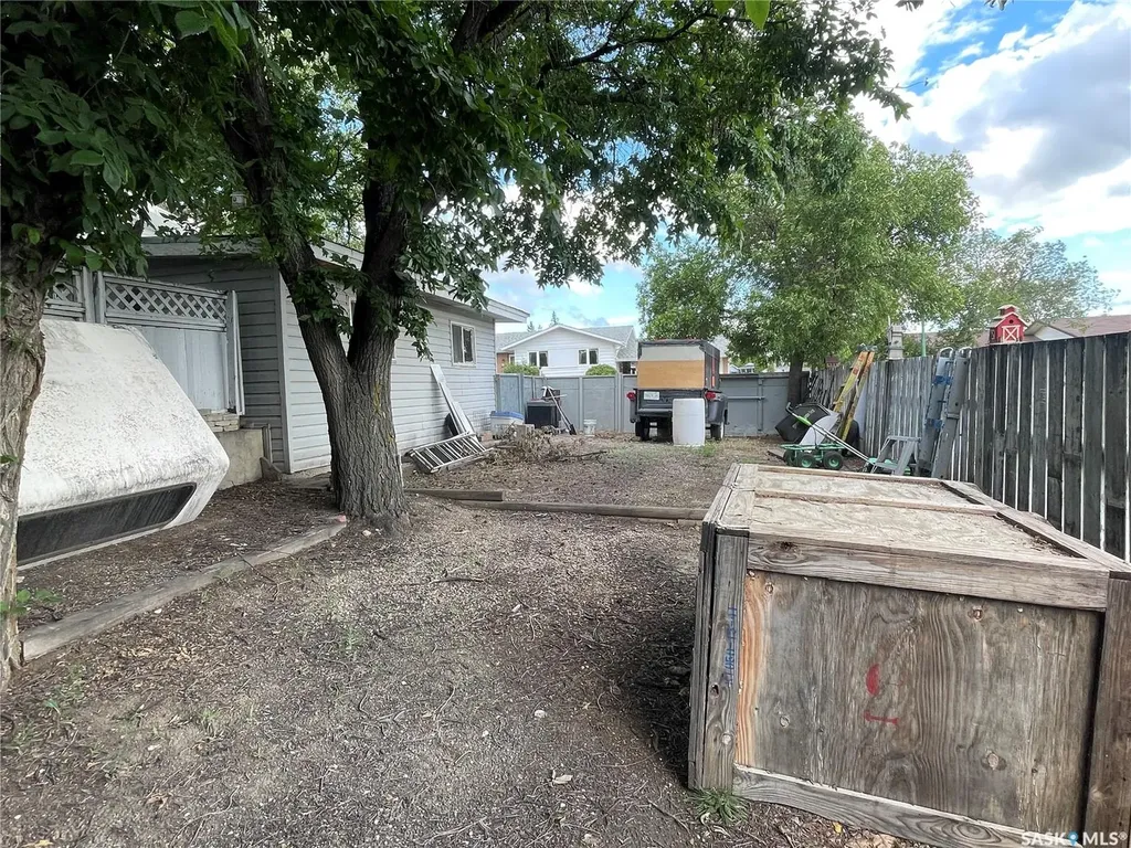 1001 2nd Street W Kindersley SK S0L 1S0