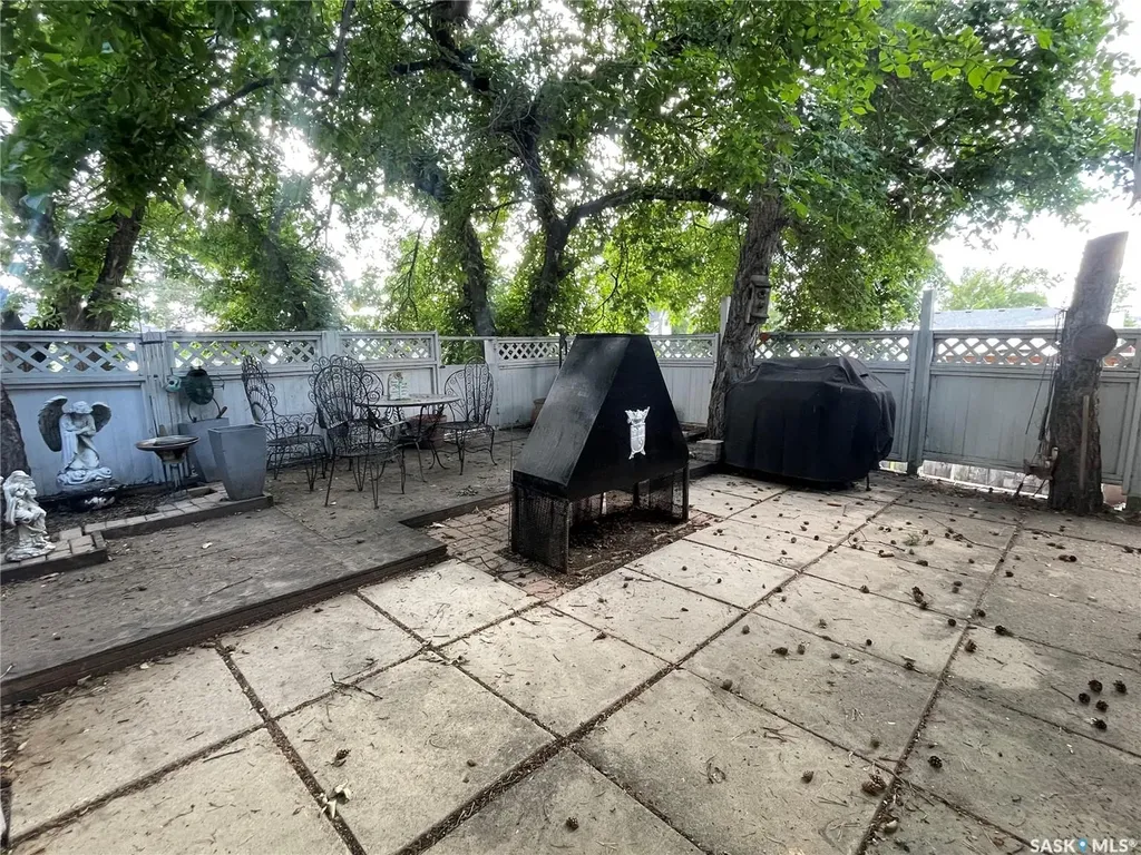 1001 2nd Street W Kindersley SK S0L 1S0