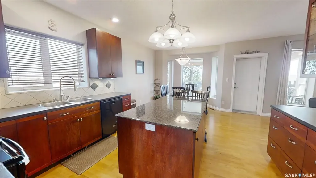 801 13th Avenue E Kindersley SK S0L 1S0