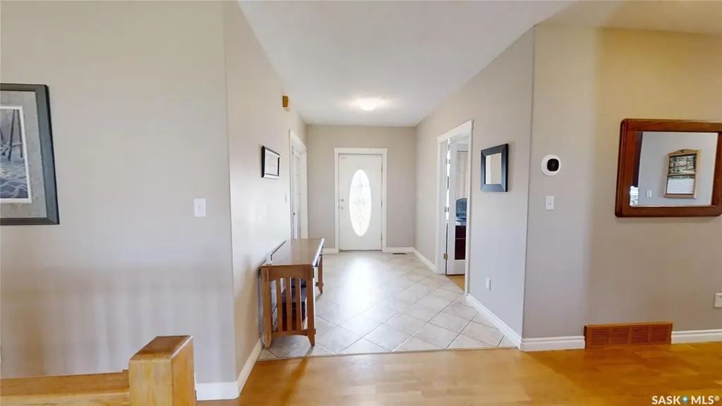 801 13th Avenue E Kindersley SK S0L 1S0