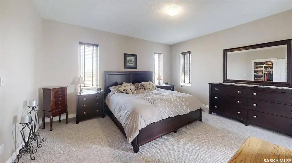 801 13th Avenue E Kindersley SK S0L 1S0