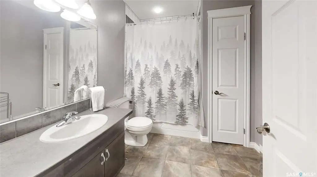 801 13th Avenue E Kindersley SK S0L 1S0