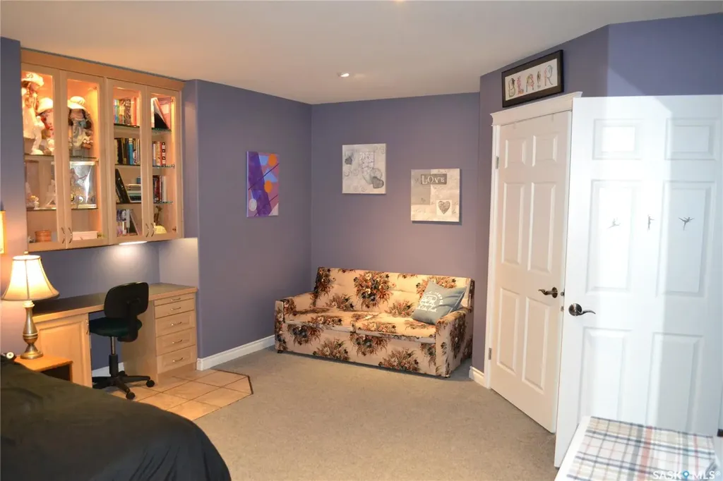 801 13th Avenue E Kindersley SK S0L 1S0