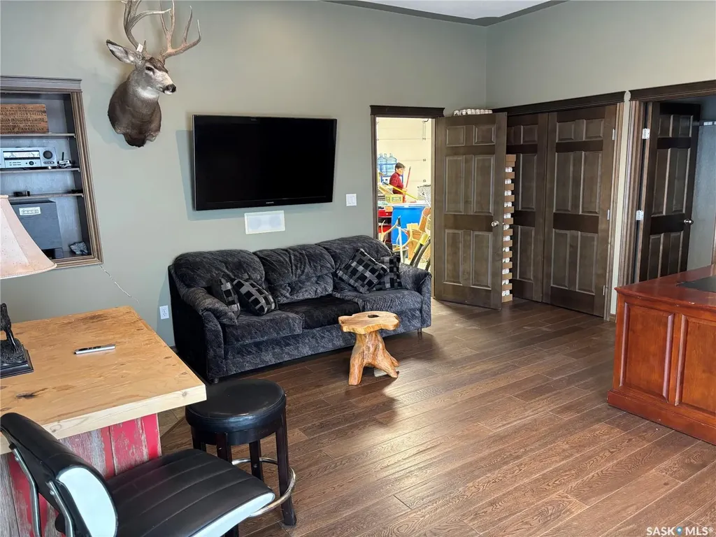 801 13th Avenue E Kindersley SK S0L 1S0