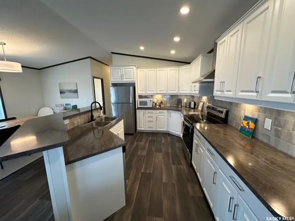 11 Lakeshore Drive Gravelbourg Rm No. 104 SK S0H 1X0