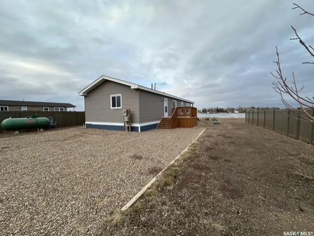 11 Lakeshore Drive Gravelbourg Rm No. 104 SK S0H 1X0