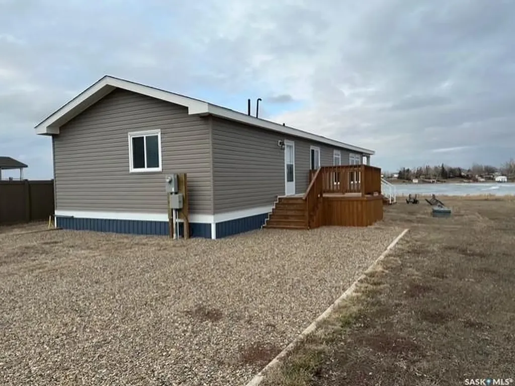 11 Lakeshore Drive Gravelbourg Rm No. 104 SK S0H 1X0