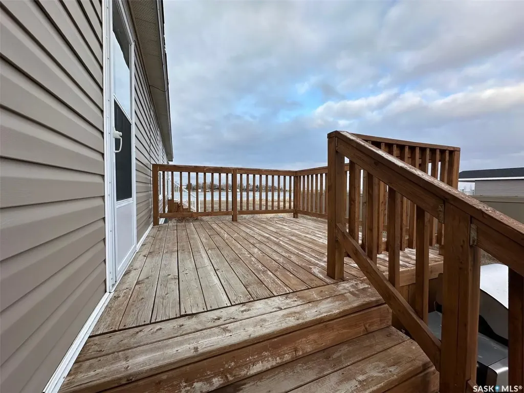 9 Lakeshore Drive Gravelbourg Rm No. 104 SK S0H 1X0