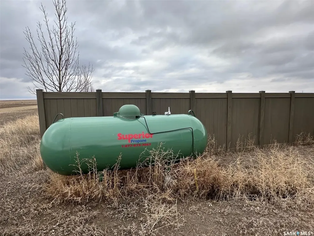 9 Lakeshore Drive Gravelbourg Rm No. 104 SK S0H 1X0