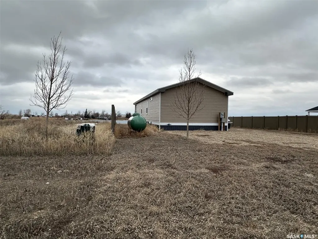 9 Lakeshore Drive Gravelbourg Rm No. 104 SK S0H 1X0
