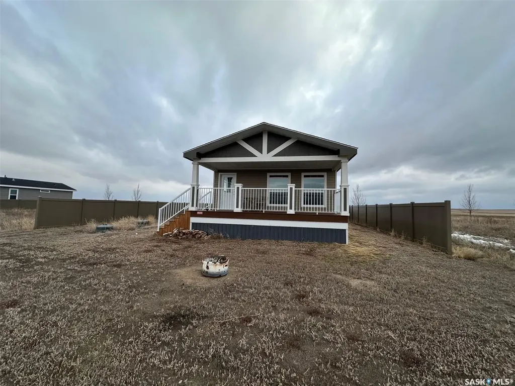 9 Lakeshore Drive Gravelbourg Rm No. 104 SK S0H 1X0