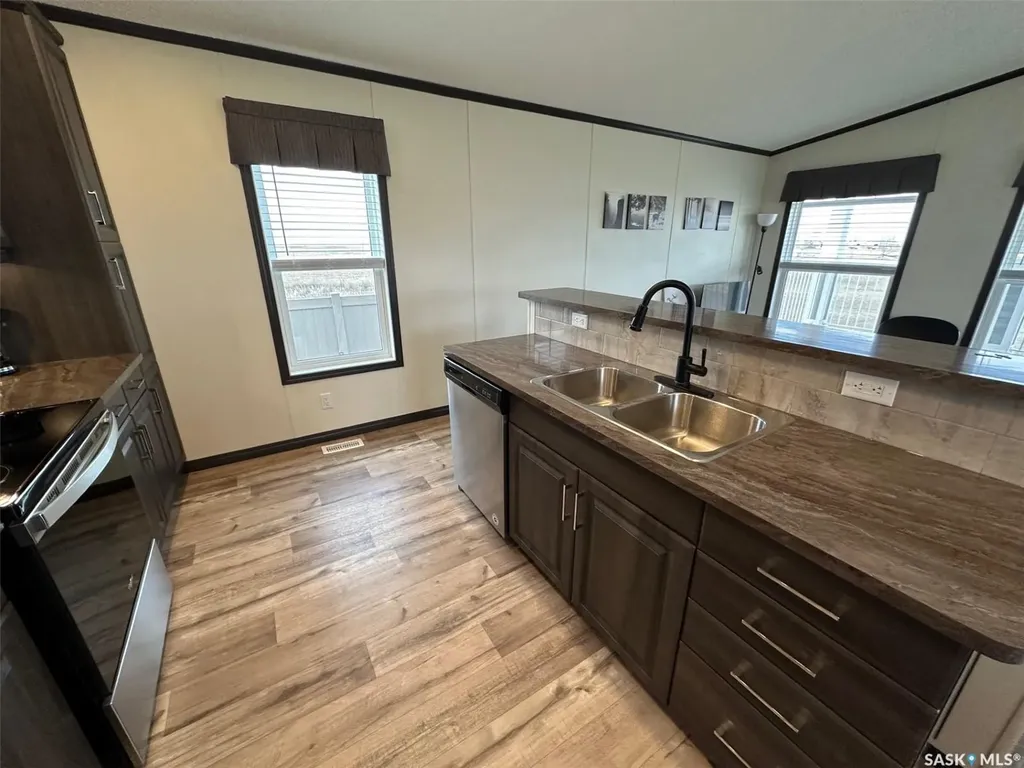 9 Lakeshore Drive Gravelbourg Rm No. 104 SK S0H 1X0