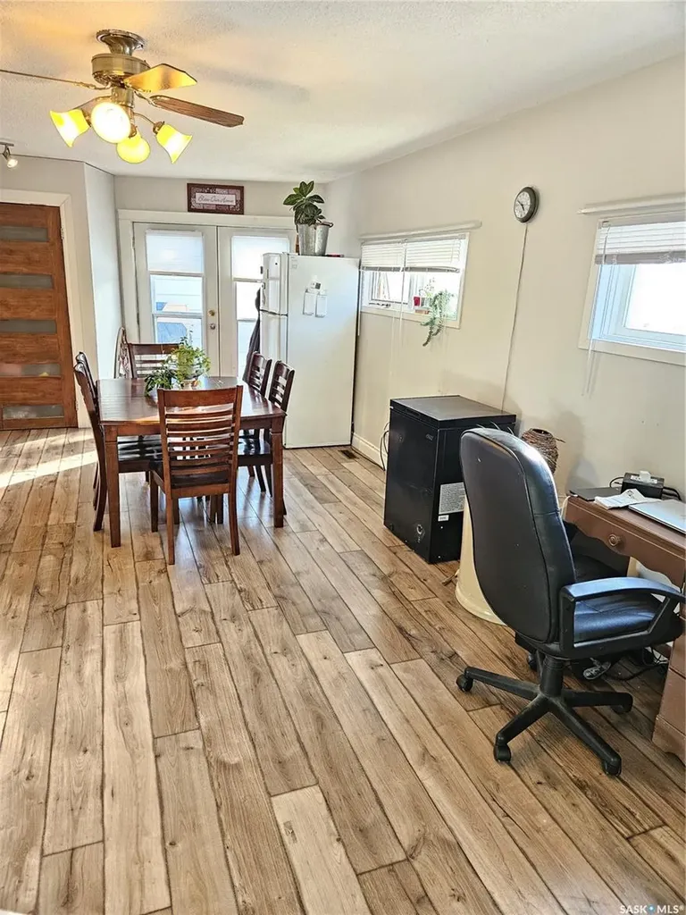 432 E Road Allowance Leader SK S0N 1H0