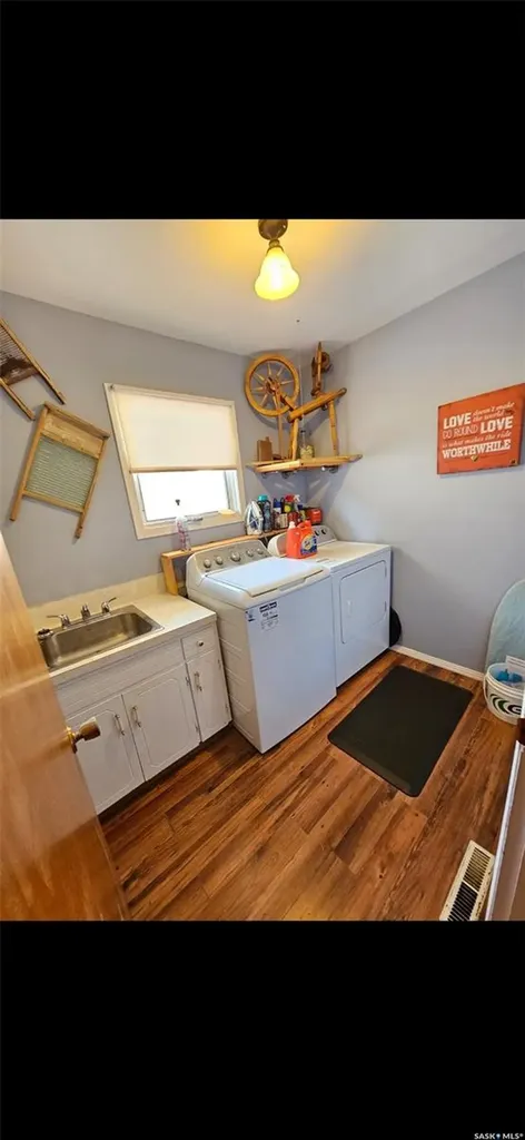 432 E Road Allowance Leader SK S0N 1H0